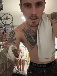 Derrick7799 webcam model stream image