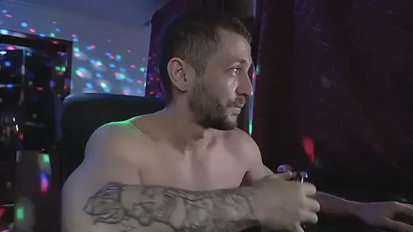 333Alone_in_theDark777 webcam model stream image