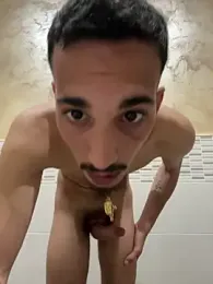 piccolo2002 webcam model stream image