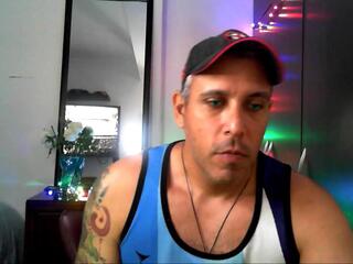 Matthew Fire webcam model stream image