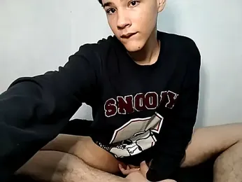 J_milo12 webcam model stream image