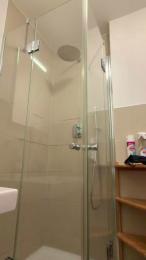 german_9inch webcam model stream image