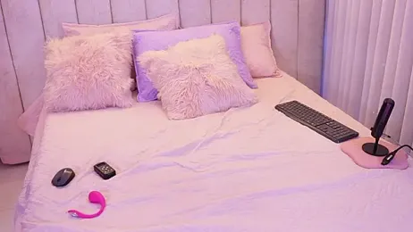 emyli_sw_ webcam model stream image