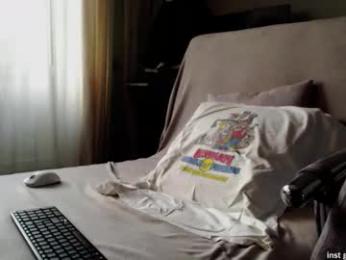 chris_boy37 webcam model stream image