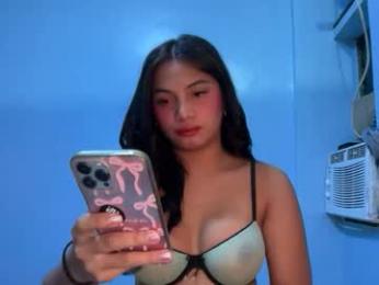 sweet_scarllet12 webcam chaturbate model stream image