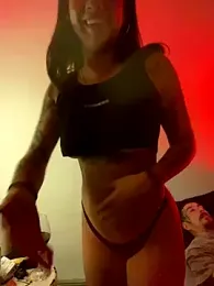 Kissmalditox webcam model stream image