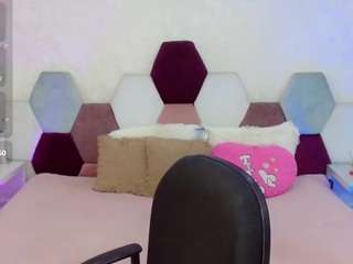 miss-adriana webcam model stream image