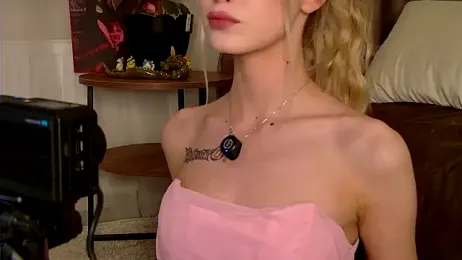 BellaSecrettt webcam model stream image