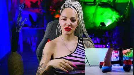 MonicaMaxwel webcam stripchat model stream image