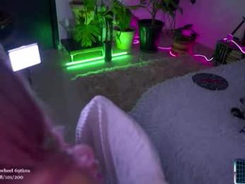 lucyallenx webcam model stream image