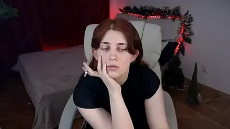 FoxyRayy webcam model stream image