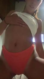 gussi5 webcam model stream image