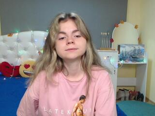 Tina Ryder webcam model stream image