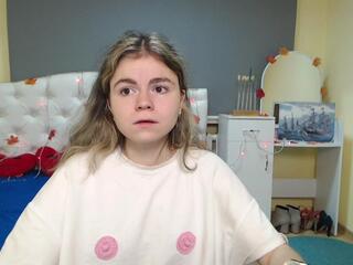 Tina Ryder webcam model stream image