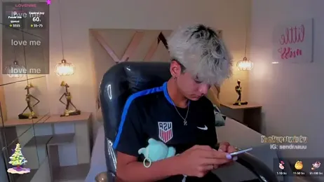 OliverTwinky webcam model stream image