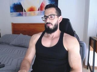 Dom Beard webcam flirt4free model stream image