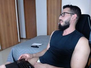 Dom Beard webcam model stream image