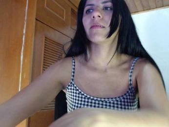 hilari18 webcam model stream image