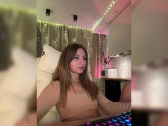 EnlivenLuv webcam bongacams model stream image