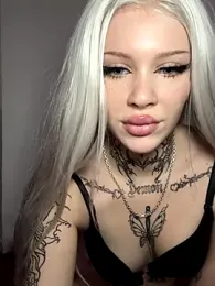 Julamayana webcam model stream image