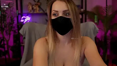 careful_i_bite_nya webcam model stream image