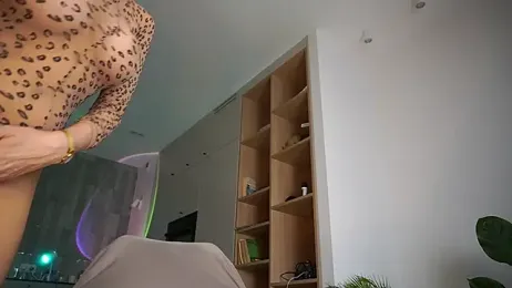 DreamSofia webcam model stream image