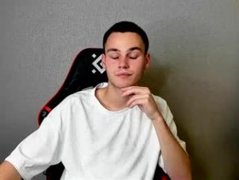 robert10211 webcam model stream image