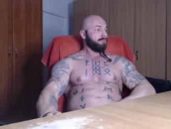 strongivan webcam model stream image