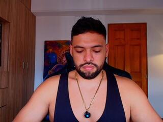 Jerome V webcam model stream image