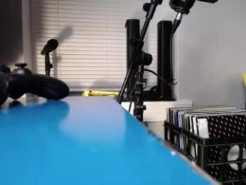 holenextdoor webcam model stream image