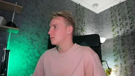 AlexxSweet webcam model stream image