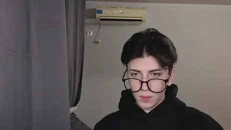 Oliver_star_boy_ webcam stripchat model stream image