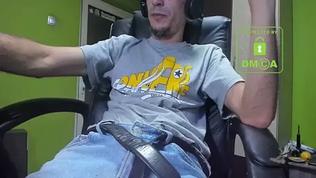 BigCumShoot webcam model stream image