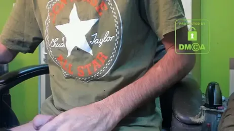 BigCumShoot webcam model stream image