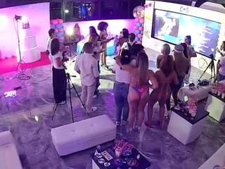 voyeurcam-casa-salsa-gym-bike webcam model stream image