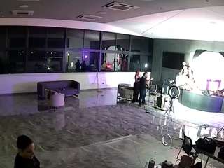 voyeurcam-casa-salsa-gym-bike webcam model stream image