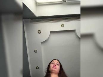 Maryllove webcam model stream image