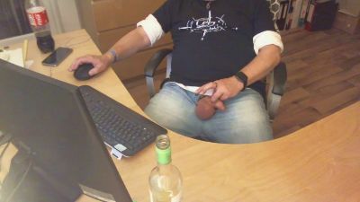 Barefooter webcam model stream image