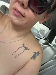 lickablelynn87 webcam model stream image