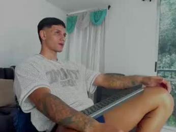 davis_alx webcam model stream image