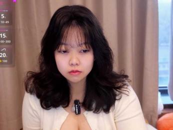 Kittenfishing webcam model stream image