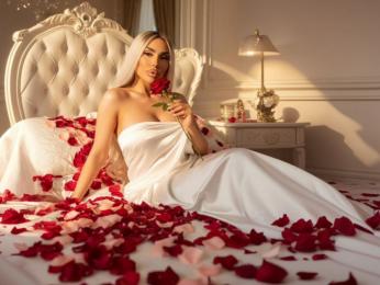 Kym webcam model stream image