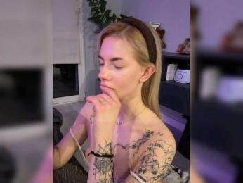 Millashaa webcam model stream image