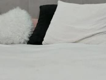 wildkatrina_ webcam model stream image