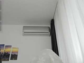 kimi-ivy webcam model stream image