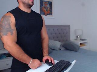 Derek Fit webcam model stream image