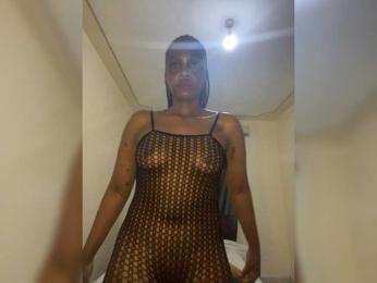 Maggy webcam model stream image