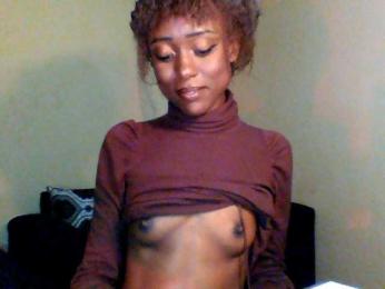 Hunnybee webcam bongacams model stream image