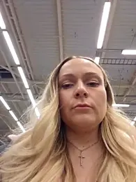 Bondgirl_013 webcam stripchat model stream image