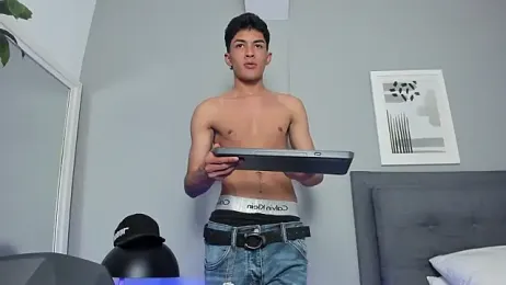 Tylerffoxx webcam model stream image